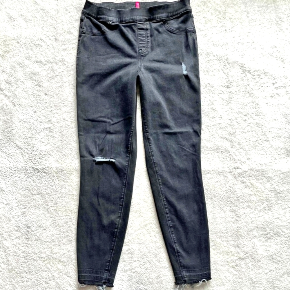 SPANX pull on Distressed Jeans